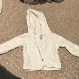 Honest company snap hoodie 0-3months